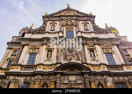 St. Die Charles-Borromeo-Kirche ist eine Kirche im Zentrum von Antwerpen, die sich auf dem Hendrik-Gewissensplatz befindet. Antwerpen, Flämische Region, Belgien, Europa Stockfoto