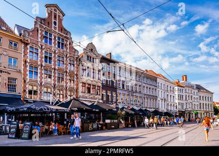 Korenmarkt, einer der schönsten und wichtigsten Plätze in dieser Stadt. Korenmarkt ist der „Getreidemarkt“. Dieser Name ist darauf zurückzuführen Stockfoto