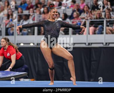 Fort Worth, Texas, USA. 13. April 2023. Jaedyn Rucker in Utah während des Halbfinales II der NCAA National Collegiate Women's Gymnastics Championships 2023 in der Dickies Arena in Fort Worth, TX. Kyle Okita/CSM/Alamy Live News Stockfoto