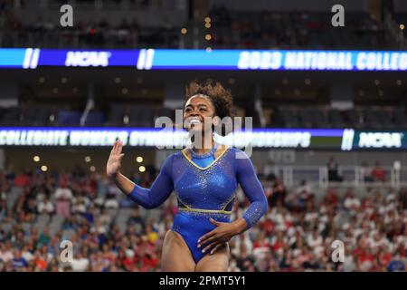Fort Worth, Texas, USA. 13. April 2023. Während des NCAA National Collegiate Women's Gymnastics Championships Semifinal 2 in der Dickies Arena in Fort Worth, Texas, 2023. Melissa J. Perenson/Cal Sport Media/Alamy Live News Stockfoto