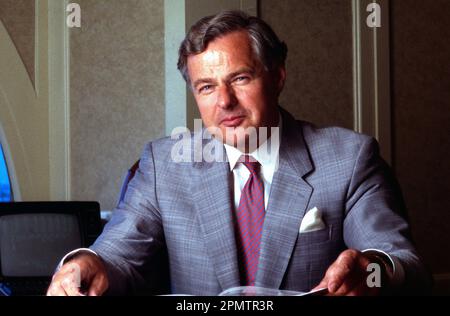 Geboren in Lettland, australischer Geschäftsmann und Unternehmer, John Spalvins um 1984 Stockfoto