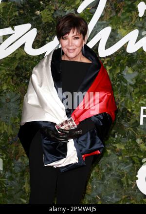 London, Großbritannien. 29. November 2021. Kris Jenner nimmt an den Fashion Awards 2021 in der Royal Albert Hall in London, England, Teil. (Credit Image: © Fred Duval/SOPA Images via ZUMA Press Wire) NUR ZUR REDAKTIONELLEN VERWENDUNG! Nicht für den kommerziellen GEBRAUCH! Stockfoto