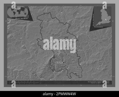Buckinghamshire, Verwaltungsbezirk England - Großbritannien. Bilevel-Höhenkarte mit Seen und Flüssen. Standorte und Namen der wichtigsten Städte von Stockfoto
