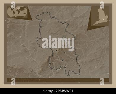 Buckinghamshire, Verwaltungsbezirk England - Großbritannien. Höhenplan in Sepia-Tönen mit Seen und Flüssen. Standorte von Major citi Stockfoto