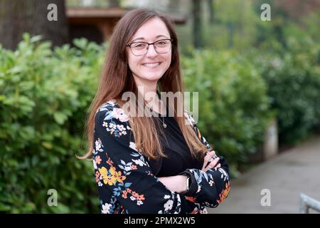 Magdeburg, Deutschland. 15. April 2023. Michelle Angeli aus Zerbst wurde auf der Delegiertenversammlung des Landesfrauenrats Sachsen-Anhalt e.V. in der Landeshauptstadt zur neuen Staatspräsidentin gewählt. Kredit: Peter Gercke/dpa-Zentralbild/dpa/Alamy Live News Stockfoto