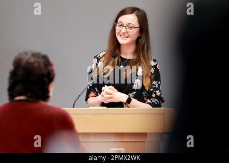 Magdeburg, Deutschland. 15. April 2023. Michelle Angeli aus Zerbst wurde auf der Delegiertenversammlung des Landesfrauenrats Sachsen-Anhalt e.V. in der Landeshauptstadt zur neuen Staatspräsidentin gewählt. Kredit: Peter Gercke/dpa-Zentralbild/dpa/Alamy Live News Stockfoto