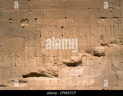 Dandera Egypt Relief Mit Dem Orden Der Prozession Hathor-Tempel Stockfoto