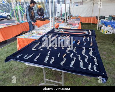 Gravesend, Kent, Großbritannien. 15. April 2023. Vaisakhi-Feiern in Gravesend, Kent. Fotos der Prozession, die am Siri Guru Nanak Darbar Sikh Tempel beginnt. Kredit: James Bell/Alamy Live News Stockfoto