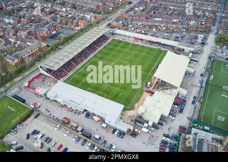 Lincoln, Großbritannien. 15. April 2023. SINCIL BANK FOOTBALL GROUND Lincoln City FC vs Port Vale FC 15. April 2013 Kredit: Phil Crow/Alamy Live News Stockfoto