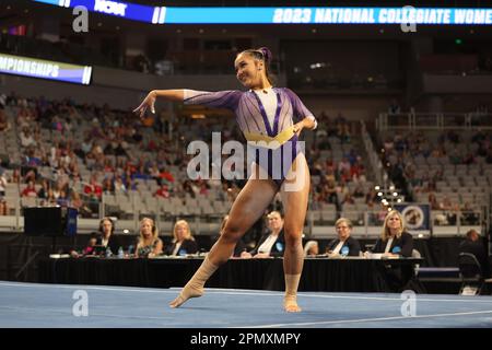 13. April 2023: Aleah Finnegan (LSU) beim Halbfinale 1 der NCAA National Collegiate Women's Gymnastics Championships 2023 in der Dickies Arena in Fort Worth, Texas. Melissa J. Perenson/Cal Sport Media(Kreditbild: © Melissa J. Perenson/Cal Sport Media) Stockfoto