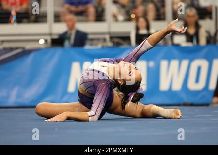 13. April 2023: Aleah Finnegan (LSU) beim Halbfinale 1 der NCAA National Collegiate Women's Gymnastics Championships 2023 in der Dickies Arena in Fort Worth, Texas. Melissa J. Perenson/Cal Sport Media(Kreditbild: © Melissa J. Perenson/Cal Sport Media) Stockfoto