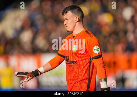 Waalwijk, Niederlande. 15. April 2023. WAALWIJK, NIEDERLANDE - APRIL 15: Torhüter Etienne Vaessen von RKC Waalwijk während des Eredivisie-Spiels zwischen RKC Waalwijk und FC Groningen im Mandemakers Stadion am 15. April 2023 in Waalwijk, Niederlande (Foto von Rene Nijhuis/Orange Pictures) Guthaben: Orange Pics Live BV/Alamy News Stockfoto