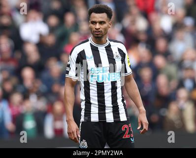 Birmingham, Großbritannien. 15. April 2023. Jacob Murphy von Newcastle United während des Premier League-Spiels im Villa Park, Birmingham. Der Bildausdruck sollte lauten: Darren Staples/Sportimage Credit: Sportimage/Alamy Live News Stockfoto