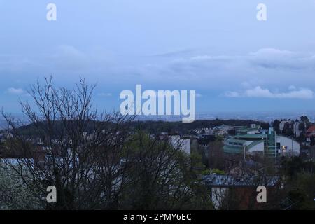 15. April 2023 Budapest, Ungarn. Wetter, Sonnenuntergang zur Kirschblüte Budapest Ungarn Credit Ilona Barna BIPHOTONEWS, Alamy Live News Stockfoto