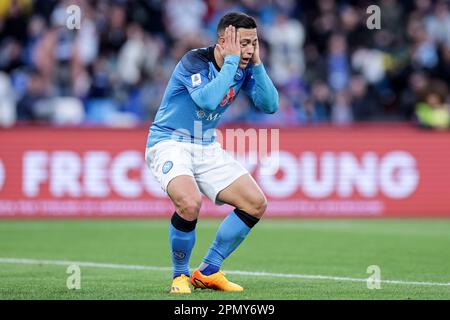 Neapel, Italien. 15. April 2023. Giacomo Raspadori von SSC Napoli reagiert während des Fußballspiels der Serie A zwischen SSC Napoli und Hellas Verona im Stadion Diego Armando Maradona in Neapel (Italien) am 15. April 2023. Kredit: Insidefoto di andrea staccioli/Alamy Live News Stockfoto