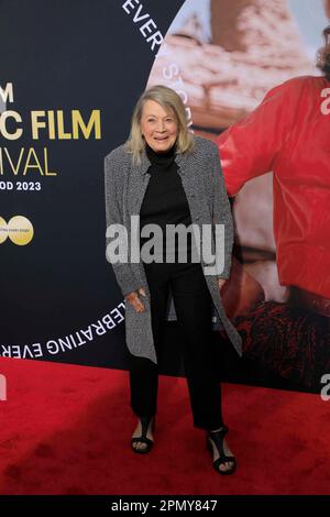 13. April 2023, Los Angeles, Kalifornien, USA: LOS ANGELES, KALIFORNIEN - 13. April 2023: Angie Dickinson beim TCM Classic Film Festival 2023 - Opening Night Gala und Weltpremiere von Rio Bravo beim TCL Chinese Theatre IMAX (Kreditbild: © Nina Prommer/ZUMA Press Wire) NUR REDAKTIONELLE VERWENDUNG! Nicht für den kommerziellen GEBRAUCH! Stockfoto