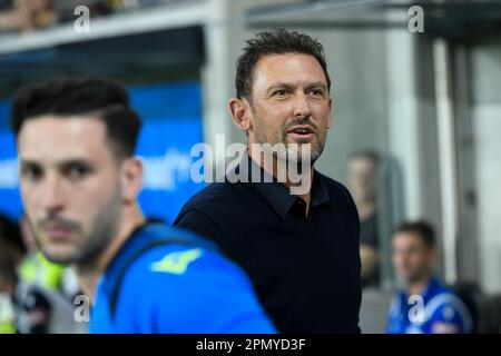 15. April 2023; CommBank Stadium, Sydney, NSW, Australien: A-League Football, WESTERN Sydney Wanderers gegen Melbourne Victory; Tony Popovic Coach von Melbourne Victory vor dem Kick off Credit: Action Plus Sports Images/Alamy Live News Stockfoto