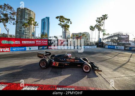 Long Beach, Etats Unis. 15. April 2023. Lotus 77-Ford Cosworth, Action während des Acura Grand Prix von Long Beach 2023, 3. Runde der 2023 NTT IndyCar Series, vom 14. Bis 16. April 2023 auf den Straßen von Long Beach, in Long Beach, Kalifornien, Vereinigte Staaten von Amerika - Photo Florent Gooden/DPPI Credit: DPPI Media/Alamy Live News Stockfoto