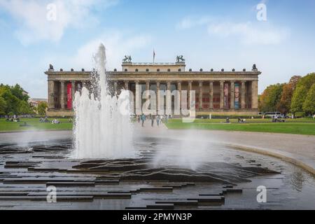 Altes Museum und Lustgarten-Brunnen - Berlin, Deutschland Stockfoto