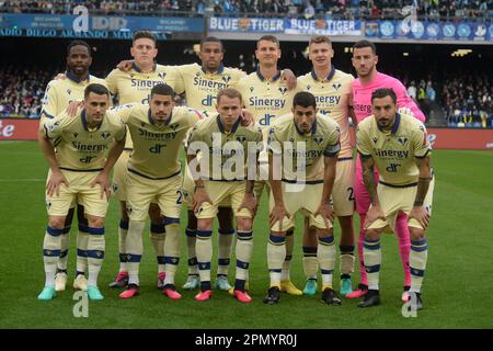 Neapel, Italien. 15. April 2023. Die Gründung von Verona während des Spiels Der Serie A zwischen SSC Napoli und Hellas Verona im Diego Armando Maradona Stadium Credit: Live Media Publishing Group/Alamy Live News Stockfoto