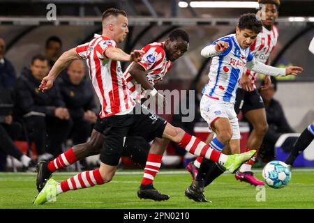 15-04-2023: Sport: Sparta gegen Heerenveen ROTTERDAM, NIEDERLANDE - APRIL 15: Arno Verschueren (Sparta Rotterdam), Joshua Kitolano (Sparta Rotterdam) und Stockfoto