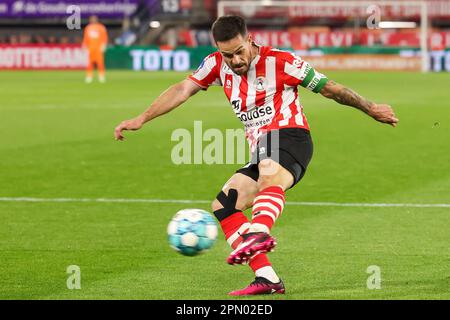 15-04-2023: Sport: Sparta gegen Heerenveen ROTTERDAM, NIEDERLANDE - APRIL 15: Während des Spiels Eredivisie Sparta Rotterdam und SC Heerenveen in het Kast Stockfoto