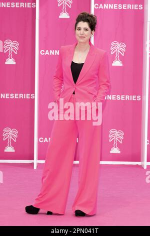 Cannes, Frankreich. 15. April 2023. Alice Birch posiert am 15. April 2023 beim Canneseries International Festival 6. in Cannes, Frankreich, auf dem rosa Teppich. Foto: David Niviere/ABACAPRESS.COM Kredit: Abaca Press/Alamy Live News Stockfoto