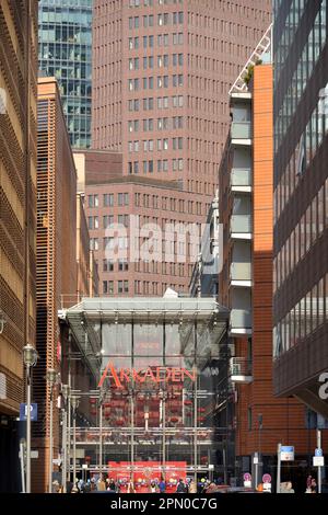 Potsdamer Platz Arkaden, Schellingstraße, Tiergarten, Berlin, Deutschland Stockfoto