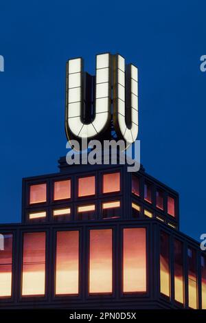 U-TURM, Centre for Art Creativity, Dortmunder U, Dortmund, Ruhrgebiet, Nordrhein-Westfalen, Deutschland Stockfoto