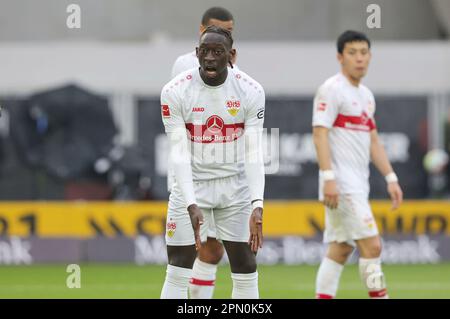 Stuttgart, Deutschland. 15. April 2023. firo : 04/15/2023, Fußball, 1. Liga, 1. Bundesliga, Staffel 2022/2023, VfB Stuttgart - BVB Borussia Dortmund 3:3 VfB Tanguy Coulibaly, Geste, Geste, Kredit: dpa/Alamy Live News Stockfoto