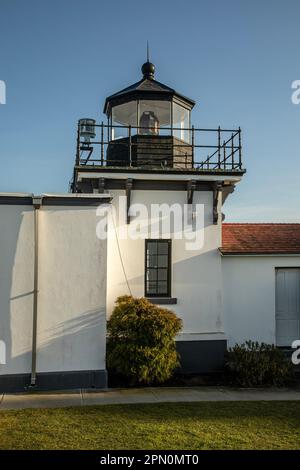 WA23331-00...WASHINGTON - Point No Point Leuchtturm, der 1879 erbaut wurde, um Boote vom Point No Point zu halten. No Point Shoal am Eingang zum Puget Sound. Stockfoto