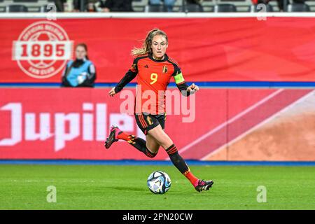 Tessa Wullaert wurde am Dienstag , den 11 . April 2023 in Leuven , Belgien , bei einem freundlichen Fußballspiel zwischen den belgischen Nationalmannschaften mit dem Namen Red Flames und Slowenien gezeigt . FOTO SPORTPIX | STIJN AUDOOREN Stockfoto