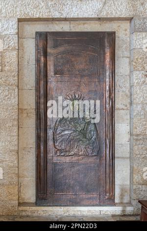 Die Maronitenkirche unserer Lieben Frau vom Hügel im Dorf Deir al-Qamar im Libanon, Deir al-Qamar, Libanon Stockfoto