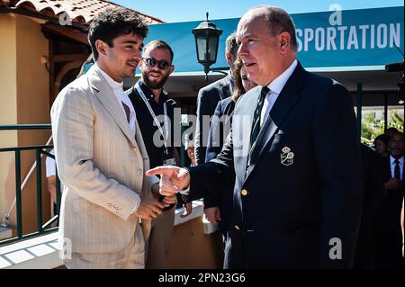 Roquebrune Cap Martin, Frankreich. 16. April 2023. Charles LECLERC und Prince Albert II. Von Monaco anlässlich der Tennisveranstaltung Rolex Monte-Carlo, ATP Masters 1000 am 16. April 2023 im Monte-Carlo Country Club in Roquebrune Cap Martin, Frankreich - Photo Matthieu Mirville/DPPI Credit: DPPI Media/Alamy Live News Stockfoto