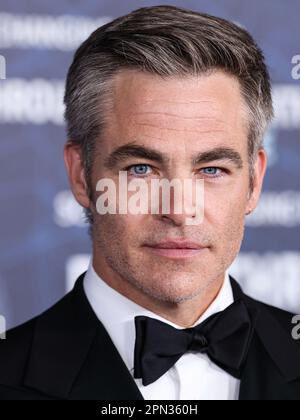 LOS ANGELES, KALIFORNIEN, USA - APRIL 15: Der amerikanische Schauspieler Chris Pine trägt Stollen und Manschettenknöpfe von Retrouvai und trifft am 15. April 2023 im Academy Museum of Motion Pictures in Los Angeles, Kalifornien, USA, zur Preisverleihung 9. ein. (Foto von Xavier Collin/Image Press Agency) Stockfoto