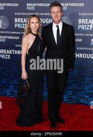 LOS ANGELES, KALIFORNIEN, USA - 15. APRIL: Shauna Robertson und ihr Ehemann Edward Norton nehmen am 15. April 2023 an der jährlichen Preisverleihung 9. im Academy Museum of Motion Pictures in Los Angeles, Kalifornien, USA Teil. (Foto von Xavier Collin/Image Press Agency) Stockfoto