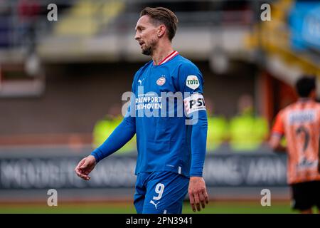 VOLENDAM, NIEDERLANDE - APRIL 16: Luuk de Jong von PSV während des niederländischen Eredivisie-Spiels zwischen FC Volendam und PSV im Kras Stadion am 16. April 2023 in Volendam, Niederlande (Foto: Patrick Goosen/Orange Pictures) Stockfoto