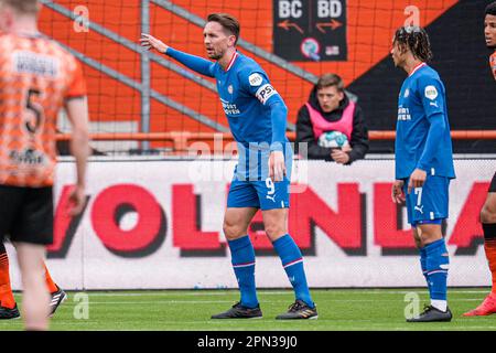 VOLENDAM, NIEDERLANDE - APRIL 16: Luuk de Jong von PSV während des niederländischen Eredivisie-Spiels zwischen FC Volendam und PSV im Kras Stadion am 16. April 2023 in Volendam, Niederlande (Foto: Patrick Goosen/Orange Pictures) Stockfoto