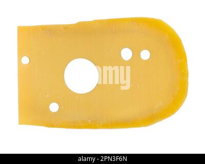 Dünne Scheibe holländischer gelber Käse mit Löchern. Draufsicht, isoliert auf weißem Hintergrund. Stockfoto
