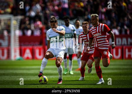 Girona, Spanien. 16. April 2023. Lucas Boye (Elche CF) während eines Spiels in La Liga Santander zwischen dem FC Girona und dem FC Elche CF am Estadio Municipal de Montilivi in Girona, Spanien, am 16. April 2023. (Foto/Felipe Mondino) Kredit: Unabhängige Fotoagentur/Alamy Live News Stockfoto