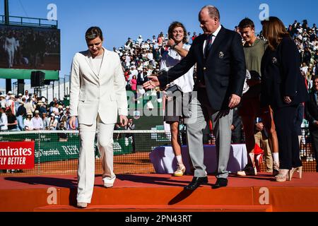 Roquebrune-Cap-Martin, Frankreich, Frankreich. 16. April 2023. Prinzessin Charlene von Monaco und Prinz Albert II. Von Monaco am 8. Tag der Rolex Monte-Carlo Masters 2023, ATP Masters 1000 Tennis Turnier im Monte-Carlo Country Club am 16. April 2023 in Roquebrune-Cap-Martin, Frankreich. (Kreditbild: © Matthieu Mirville/ZUMA Press Wire) NUR REDAKTIONELLE VERWENDUNG! Nicht für den kommerziellen GEBRAUCH! Stockfoto