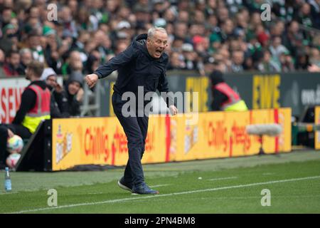 Coach Christian STREICH (FR), Gesten, gesticulates, Soccer 1. Bundesliga, 28. Spieltag, SV Werder Bremen (HP) - SC Freiburg (FR) 1: 2 Uhr am 16. April 2023 in Bremen. DFL-Vorschriften verbieten die Verwendung von Fotos als Bildsequenzen und/oder quasi-Video Stockfoto