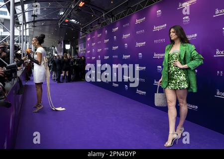 UTRECHT - Carolina Dijkhuizen (l) und Lisa Michels auf dem roten Teppich für die Premiere des Musicals The Bodyguard im Beatrix Theater. ANP SANDER KONING niederlande raus - belgien raus Stockfoto