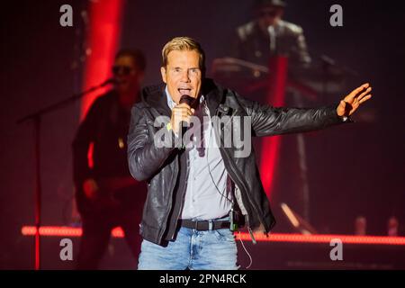 Berlin, Deutschland. 16. April 2023. Dieter Bohlen tritt beim Eröffnungskonzert seiner Comeback-Tour in der Max-Schmeling-Halle auf. Kredit: Christoph Soeder/dpa/Alamy Live News Stockfoto