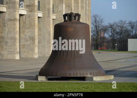 Olympiaglocke, Olympiastadion, Charlottenburg, Berlin, Deutschland Stockfoto