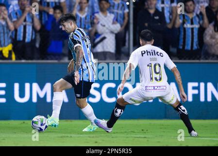 Caxias Do Sul, Brasilien, 16. April 2023. Mathias Villasanti von Gremio, während des Spiels zwischen Gremio und Santos für die brasilianische Serie A 2023, am 16. April im Alfredo Jaconi Stadium in Caxias do Sul. Foto: Richard Ducker/DiaEsportivo/Alamy Live News Stockfoto