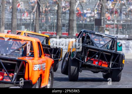 Long Beach, Kalifornien, USA. 16. April 2023. Die Straßen von Long Beach sind Austragungsort der Stadion Super Trucks für den Acura Grand Prix von Long Beach in Long Beach, CA, USA. (Kreditbild: © Walter G. Arce Sr./ZUMA Press Wire) NUR REDAKTIONELLE VERWENDUNG! Nicht für den kommerziellen GEBRAUCH! Kredit: ZUMA Press, Inc./Alamy Live News Stockfoto