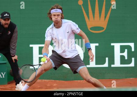 Monaco, Monaco. 15. April 2023. MONACO, Monte Carlo 15. April 2023; Halbfinale im Tennisturnier im Monte Carlo Tennis Club zwischen Taylor FRITZ (USA) und Andrey RUBLEV (Russland). Court Rainier III, ROLEX Monte-Carlo Masters 1000, Halbfinale, Andrey Rublev gegen Taylor Fritz April 15 2023., Bild und Copyright Thierry CARPICO/ATP images (CARPICO Thierry/ATP/SPP). Kredit: SPP Sport Press Photo. Alamy Live News Stockfoto