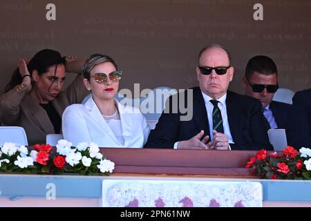 Monaco, Monaco. 16. April 2023. KEINE BOULEVARDZEITUNGEN - Prinz Albert II. Von Monaco und Prinzessin Charlene von Monaco beim Monaco Rolex Masters Finale in Monte Carlo am 16. April 2023. Foto: Corinne Dubreuil/ABACAPRESS.COM Kredit: Abaca Press/Alamy Live News Stockfoto