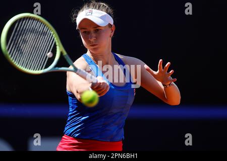 Barbora Krejcikova aus der Tschechischen Republik im Kampf gegen Marta Kostyuk aus der Ukraine während des Billie-Jean-King-Pokals 2023 in Megasaray, CL Stockfoto